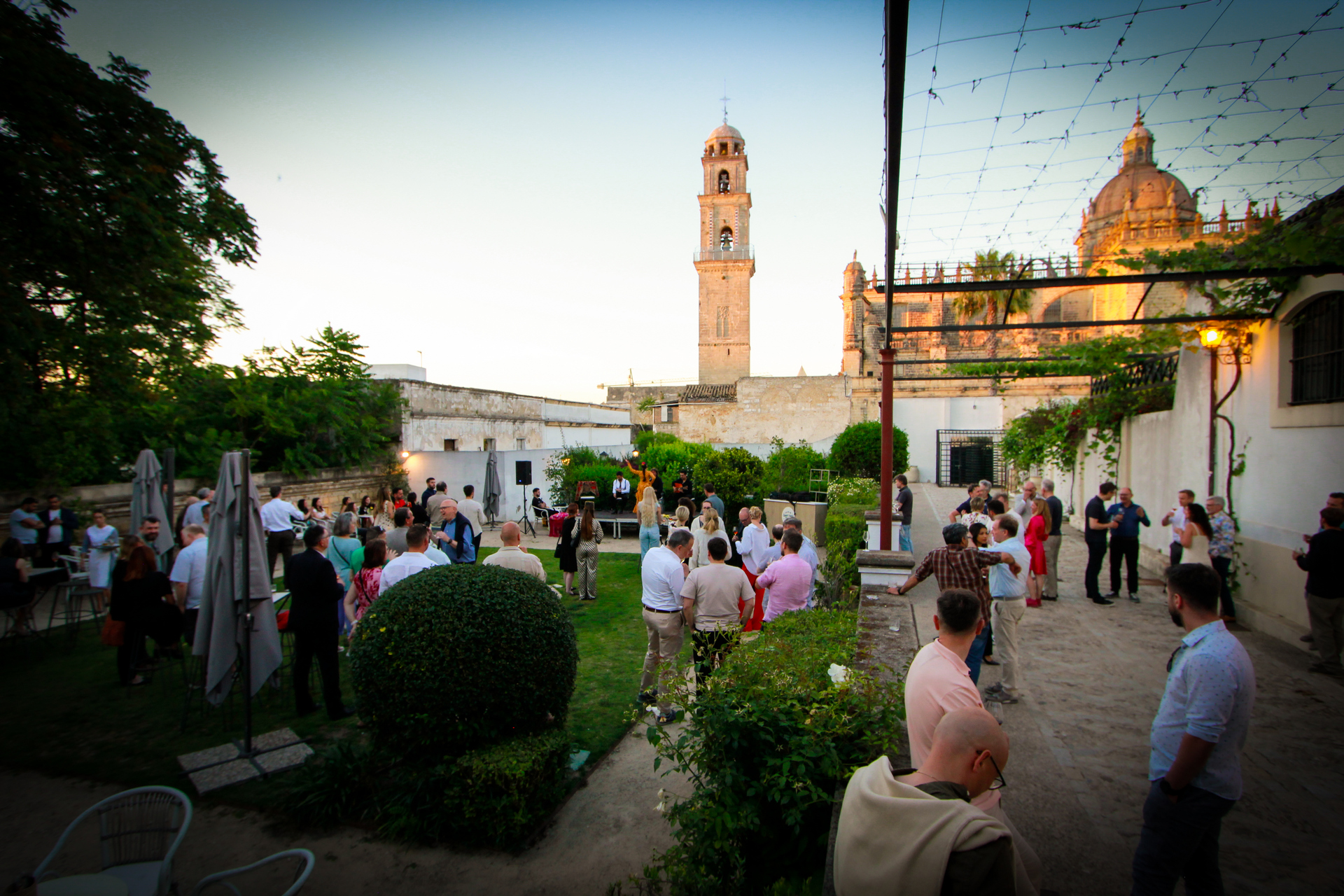 The evening concert with the live Flamenco performance for the summit participants